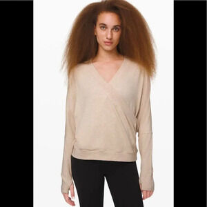 Lululemon Seek Stillness Pullover Heathered Cashew Size Medium